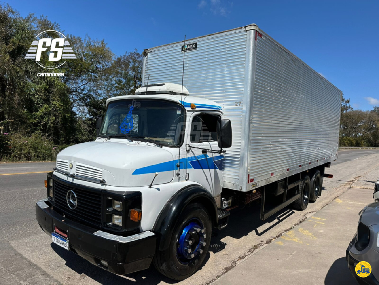CAMINHAO MERCEDES-BENZ MB 1518 Baú Furgão 3/4 6x2 FS Caminhões PIEDADE SÃO PAULO SP